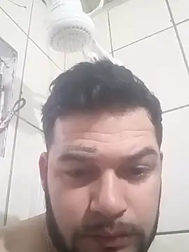 Snapshot of cesarcampos2210 chatting on 11/03/25, 10:27 cesarcampos2210 online show from 11/03/25, 10:27