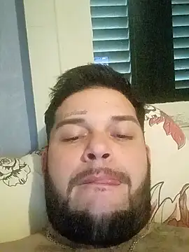 Snapshot of cesarcampos2210 chatting on 11/05/25, 06:41 cesarcampos2210 online show from 11/05/25, 06:41