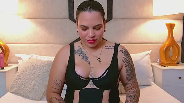 AdaVega online show from 11/10/25, 11:53