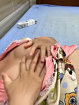 DDAISY602 online show from 10/31/25, 06:31