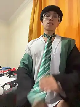 Snapshot of Itsllua21 chatting on 11/21/25, 07:34 Itsllua21 online show from 11/21/25, 07:34