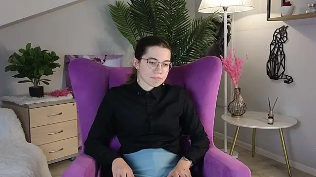 Snapshot of TalishaParadee chatting on 10/31/25, 11:55 TalishaParadee online show from 10/31/25, 11:55