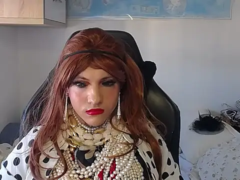 Snapshot of VanesaCrossic chatting on 09/19/25, 07:43 VanesaCrossic online show from 09/19/25, 07:43