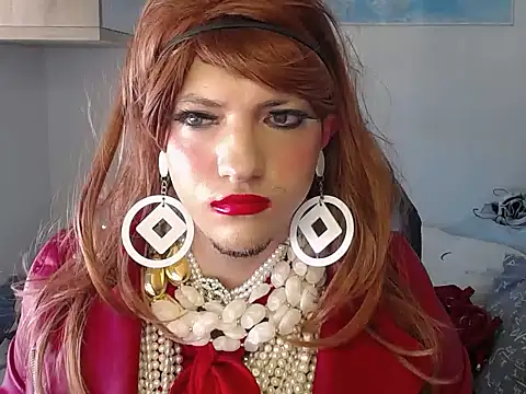 Snapshot of VanesaCrossic chatting on 10/28/25, 09:02 VanesaCrossic online show from 10/28/25, 09:02