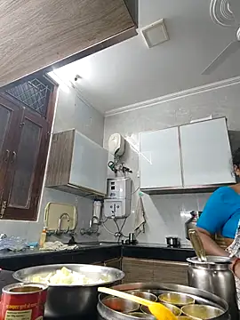 Hot-Sana2 online show from 10/31/25, 01:45