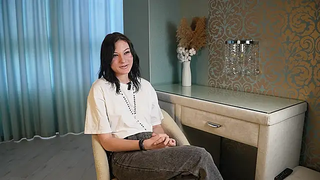 Snapshot of DawnaSeres chatting on 11/05/25, 04:01 DawnaSeres online show from 11/05/25, 04:01