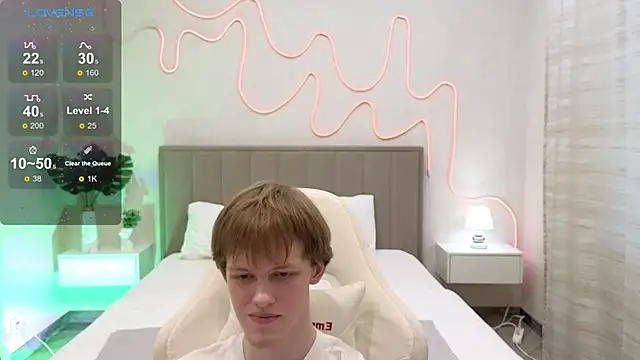 Fakeangel87 online show from 11/04/25, 09:08