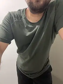 Snapshot of n0tf0und chatting on 11/07/25, 05:40 n0tf0und online show from 11/07/25, 05:40