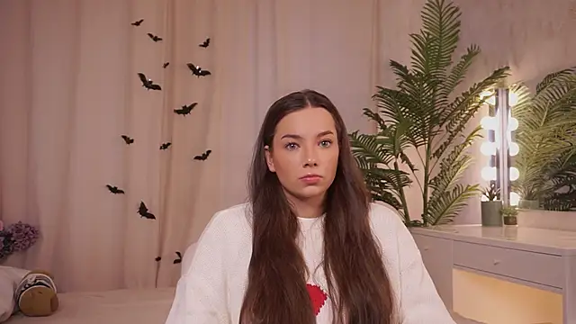 LupitaPicazo online show from 11/02/25, 12:40