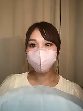 Snapshot of reika33 chatting on 11/15/25, 09:17 reika33 online show from 11/15/25, 09:17