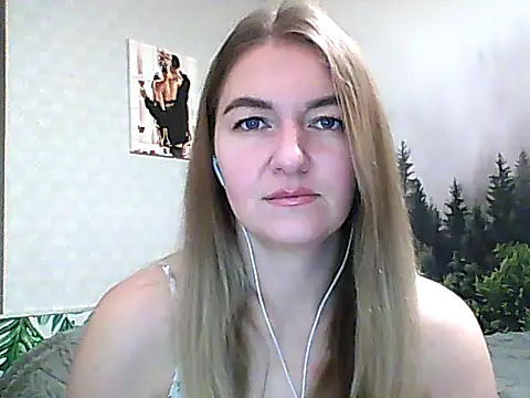 Snapshot of CandyOLimeX chatting on 11/12/25, 09:36 CandyOLimeX online show from 11/12/25, 09:36