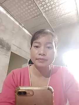 Kiuwi-omao online show from 11/02/25, 07:22