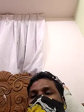 Snapshot of I-AM-gigoolo5 chatting on 11/02/25, 07:38 I-AM-gigoolo5 online show from 11/02/25, 07:38