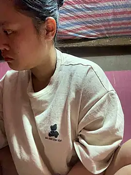 Snapshot of anhanh000 chatting on 11/02/25, 04:26 anhanh000 online show from 11/02/25, 04:26