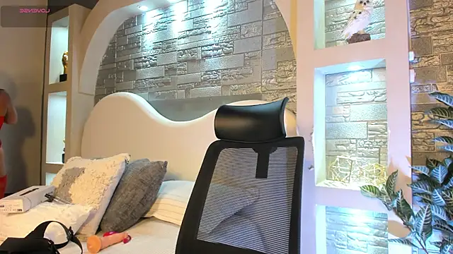 Karla 61 online show from 11/09/25, 08:07