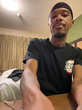 Snapshot of urnewfantasyzzz chatting on 11/02/25, 12:46 urnewfantasyzzz online show from 11/02/25, 12:46