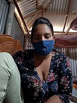 Snapshot of fluffkitty-03 chatting on 11/12/25, 04:24 fluffkitty-03 online show from 11/12/25, 04:24