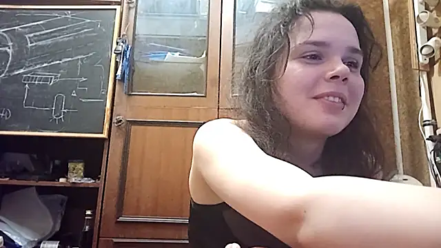 Snapshot of RosaleeSwint chatting on 11/03/25, 10:10 RosaleeSwint online show from 11/03/25, 10:10