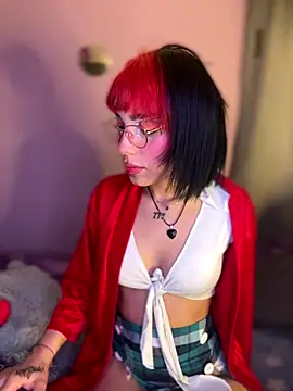 He cate online show from 11/18/25, 01:33