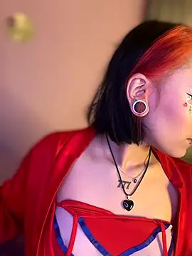 He cate online show from 11/22/25, 12:20