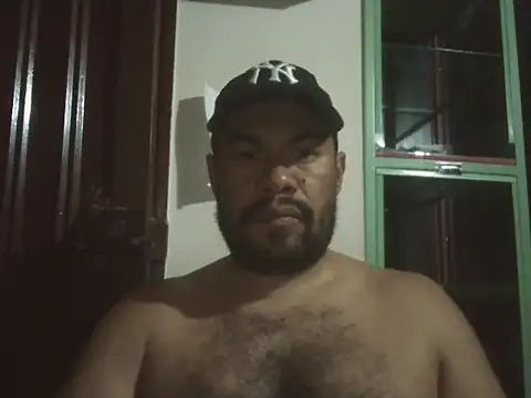 Snapshot of Ramses_36 chatting on 11/03/25, 12:13 Ramses 36 online show from 11/03/25, 12:13