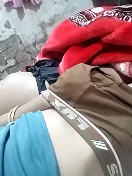 Hot-Couple26 online show from 11/19/25, 03:23