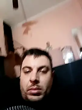 Snapshot of YostinAndSabri chatting on 11/19/25, 07:52 YostinAndSabri online show from 11/19/25, 07:52