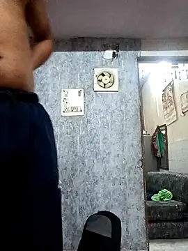 Snapshot of naughtyboyjii chatting on 11/04/25, 04:44 naughtyboyjii online show from 11/04/25, 04:44