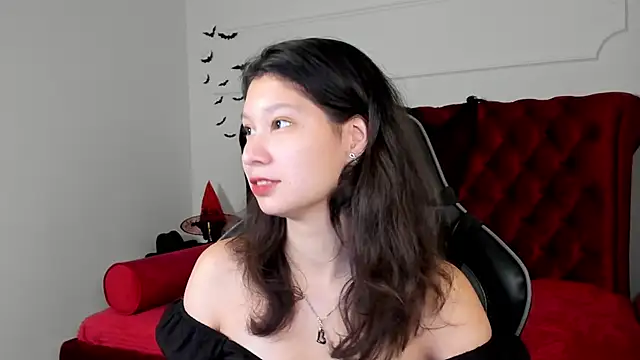 SaraDenars online show from 11/04/25, 05:28