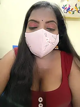 Yuvika66 online show from 11/03/25, 06:09