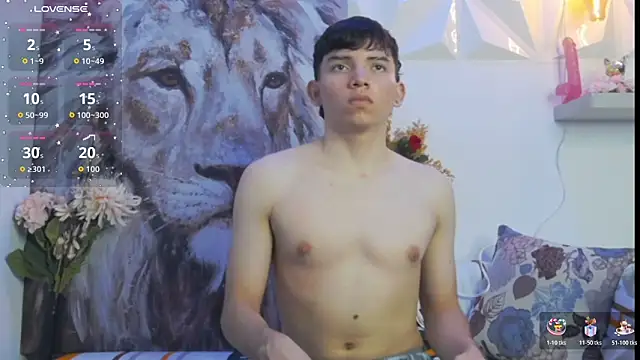 Snapshot of Oliver_paris chatting on 11/05/25, 08:53 Oliver paris online show from 11/05/25, 08:53