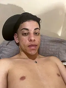 Snapshot of garoto19sex chatting on 11/06/25, 06:31 garoto19sex online show from 11/06/25, 06:31