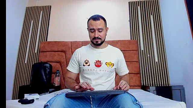 HARRY FLYNN online show from 11/07/25, 12:16