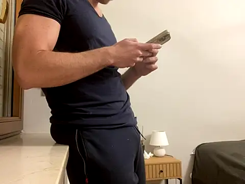 Snapshot of redflake chatting on 11/18/25, 09:19 redflake online show from 11/18/25, 09:19