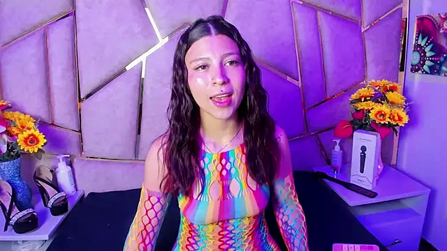 Snapshot of MelanyAss_ chatting on 11/08/25, 03:01 MelanyAss online show from 11/08/25, 03:01