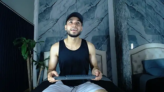 Bry Dalton online show from 11/12/25, 04:35