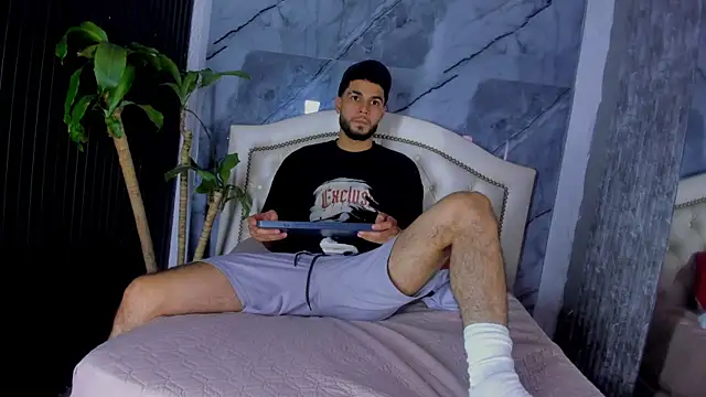 Bry Dalton online show from 11/13/25, 04:33