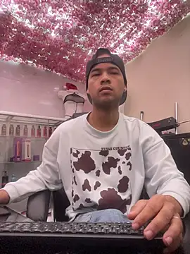 Eithan Walt online show from 11/09/25, 12:25