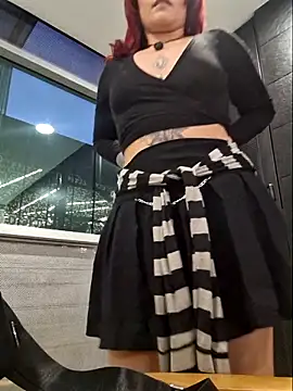 Snapshot of Eveelyn25xx chatting on 11/09/25, 10:41 Eveelyn25xx online show from 11/09/25, 10:41