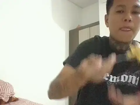 Margy 204 online show from 11/06/25, 01:39