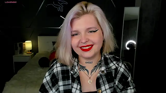 shadow purr online show from 11/08/25, 08:03