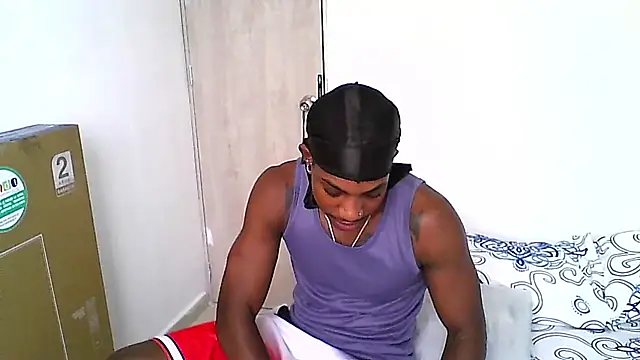 dark temp  online show from 11/06/25, 12:39