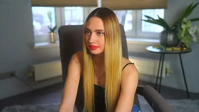 FreidaLerew online show from 11/08/25, 10:15