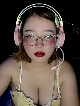 Michi sauria1 online show from 11/13/25, 04:00