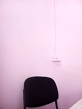 keilaJhonsom1 online show from 11/13/25, 04:17