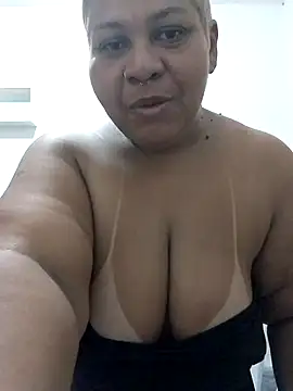 Snapshot of gatabaiana chatting on 11/09/25, 11:30 gatabaiana online show from 11/09/25, 11:30