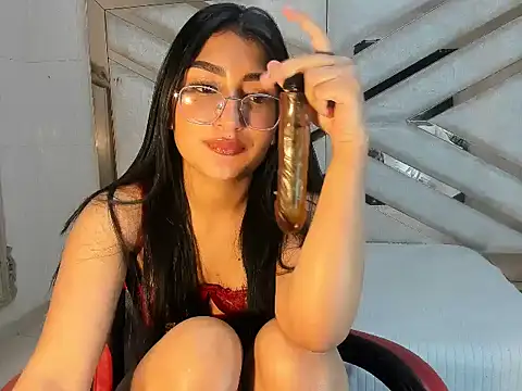 Snapshot of HannaLis chatting on 11/06/25, 09:32 HannaLis online show from 11/06/25, 09:32