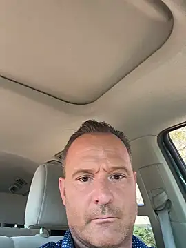 Snapshot of Golferkid1124 chatting on 11/23/25, 05:35 Golferkid1124 online show from 11/23/25, 05:35