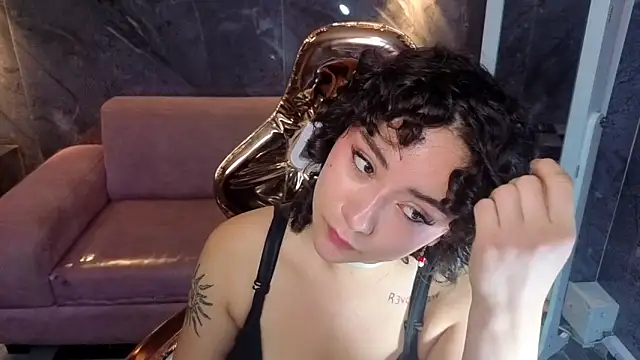 sunny2 b online show from 11/06/25, 02:07