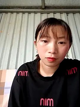 Snapshot of julybi chatting on 11/07/25, 08:03 julybi online show from 11/07/25, 08:03